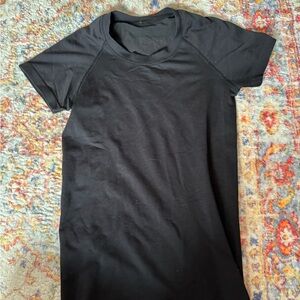 COPY - Black lululemon swiftly tech